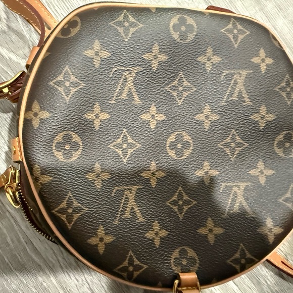 *Lightly Used* Authentic!! Excellent Condition!! Louis Vuitton Monogram Bag - Picture 3 of 13